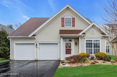 44 Freesia Ct, Holmdel Village, NJ 07733-2908