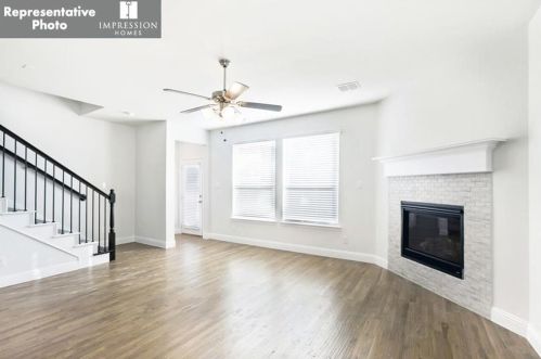 2425 Trickling Crk Dr, Garland TX 75041-2145 exterior