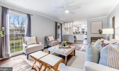 5006 Ten Mills Rd, Columbia MD 21044-1527 exterior