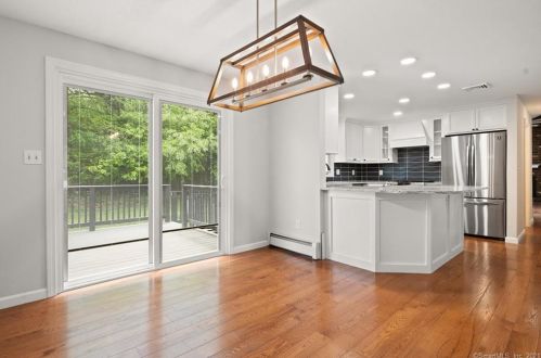 208 Lefoll Blvd, Wapping CT  06074-4261 exterior