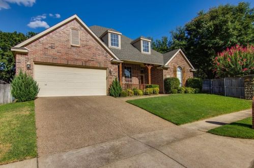 3700 Cripple Creek Ct, Bedford, TX 76021-3119