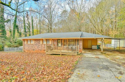 803 Red Rock Rd, Toccoa, GA 30577-0086