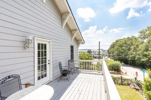 232 Holtzclaw St, Atlanta GA  30316-1414 exterior