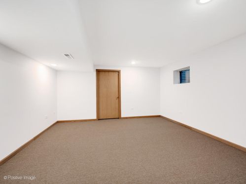 12133 Walker Rd, Lemont IL  60439-4519 exterior