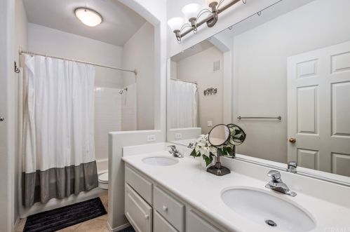 12 Three Rivers, Irvine CA  92602-1029 exterior