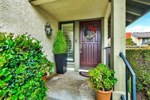 18158 Rustic Ct, Santa Ana CA  92708-6855 exterior