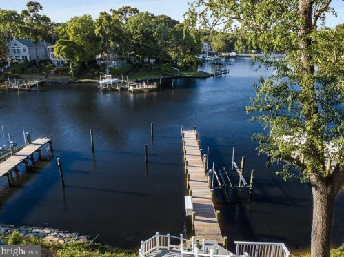 728 Oak Grv Cir, Severna Park MD 21146-4219 exterior