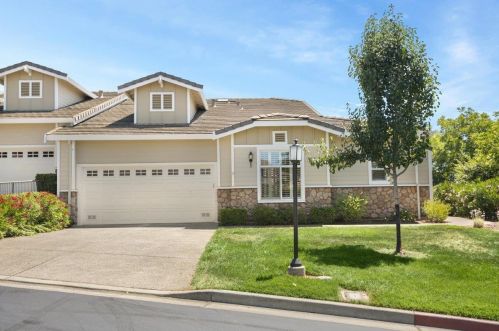 9027 Village View Dr, San Jose, CA 95135-2173