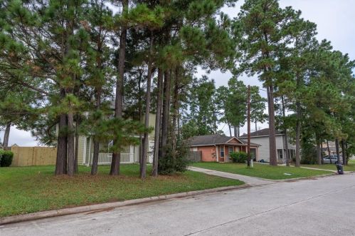 16754 Fallen Timbers Dr, Conroe TX  77385-3776 exterior