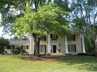 152 Rutherford Rd, Greer, SC 29651-5522