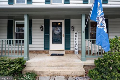 6726 Stonecutter Dr, Springfield, VA 22015-4152