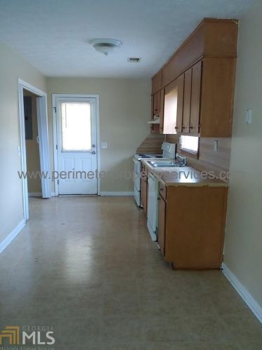 2613 Shore Wood Ct, Conyers, GA 30013-1197