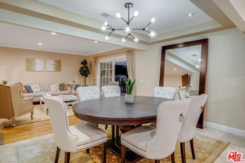 4915 Glencove Ave, Glendale CA 91214-1610 exterior