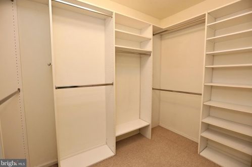 24 Dorset Ct, Princeton NJ  08540-7054 exterior