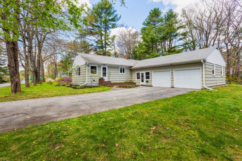 42 Thompson St, Mere Point, ME 04011-3019