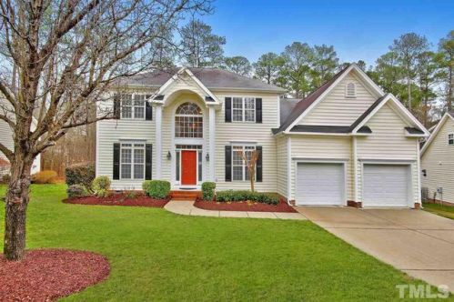 107 Hasbrouck Dr, Apex, NC 27523-3814