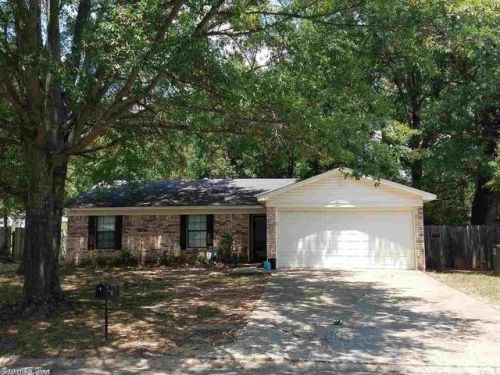 4 Northwood Dr, Conway, AR 72034-3411
