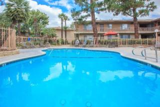 400 Sunkist St, Anaheim CA  92806-4234 exterior