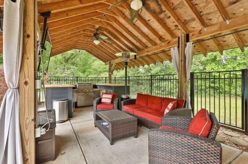 4203 Mason Creek Rd, Winston GA  30187-1558 exterior