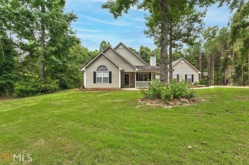 146 Jackson Lake Rd, Mcdonough, GA 30252-6211