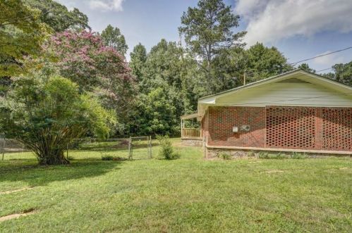 2708 Lakeview Dr, Conyers GA  30094-4944 exterior