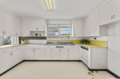 1807 Vancouver Pl, Honolulu HI  96822-2453 exterior
