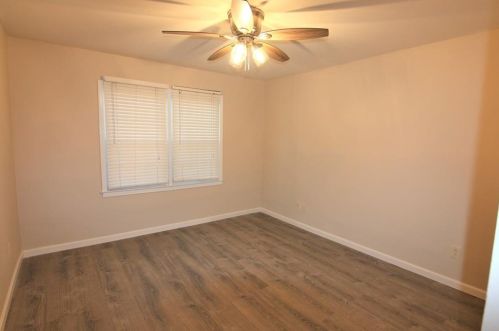 71 Montre Sq, Atlanta GA  30327-4044 exterior