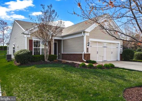 2 Battery Point Dr, Fredericksburg, VA 22406-5471