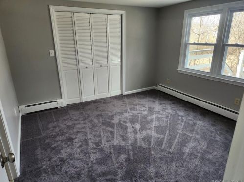 20 Backes Ct, Wallingford CT  06492-4712 exterior