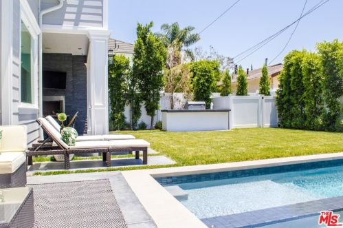 15714 Morrison St, Van Nuys, CA 91436-1544