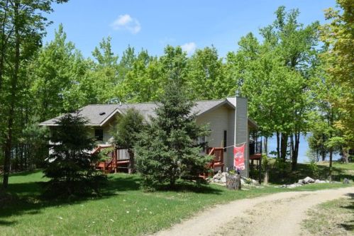 18803 Farington Ln, Hines, MN 56647-4849