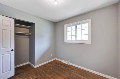 1462 Blueorchard Dr, Cincinnati OH  45230-2322 exterior