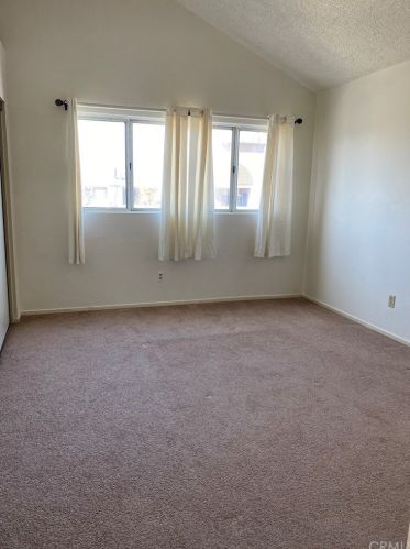 308 Amy Cmn, Santa Ana, CA 92703-3477