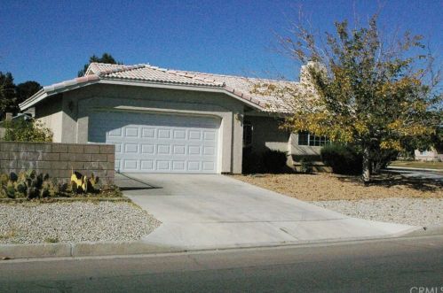 14861 Brewster Ln, Helendale, CA 92342-7738