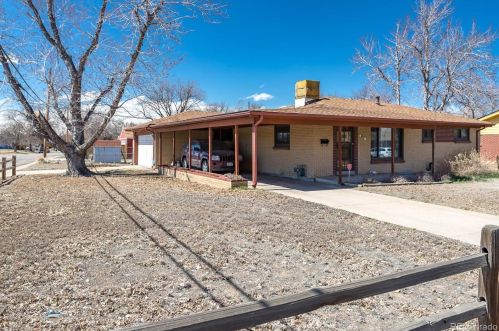 3001 Worchester St, Denver, CO 80011-2024