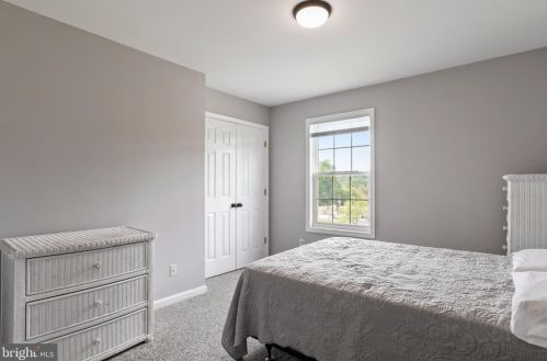 43 Morningstar Dr, Hedgesville WV  25427-5300 exterior