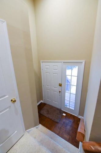 304 Garden Ct, Atlanta GA  30328-4560 exterior