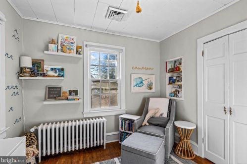 24 Evergreen Ln, Tavistock NJ  08033-1202 exterior