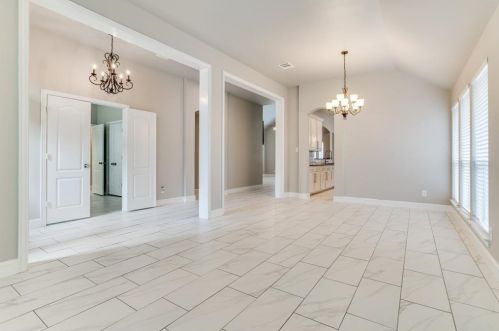 7006 Woodsprings Dr, Garland TX  75044-2837 exterior