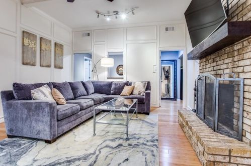 6507 Clearhaven Cir, Dallas TX  75248-4019 exterior