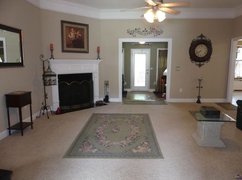 205 Winthrop Ct, Kathleen, GA 31047-2853