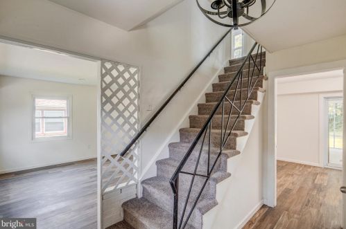 16 Millbrook Dr, Willingboro, NJ 08046-3130