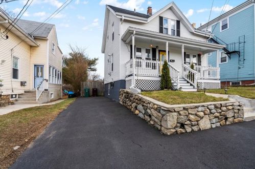 26 Napoleon St, Woonsocket, RI 02895-6445