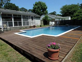 609 Berkshire Rd, Portsmouth, VA 23701-1703
