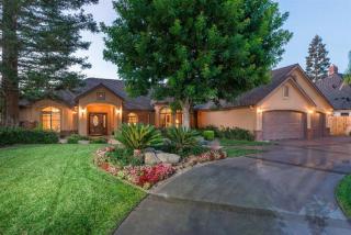 581 Mariners Cir, Fresno, CA 93730-0848
