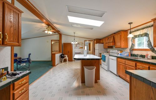 21976 Mail Route Rd, Brainerd, MN 56401-4893