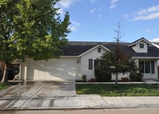 6642 Buckeye Ave, Fresno, CA 93727-6860