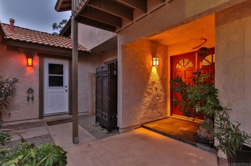 2076 Avenue Of The Trees, Carlsbad, CA 92008-1104