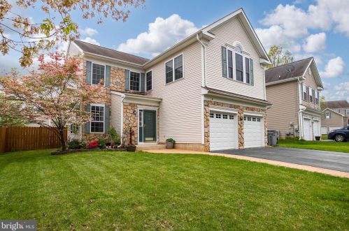 4 Durham Dr, Columbus, NJ 08022-2350