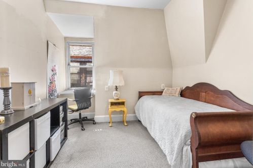 430 42 St, Philadelphia PA 19104-0044 exterior